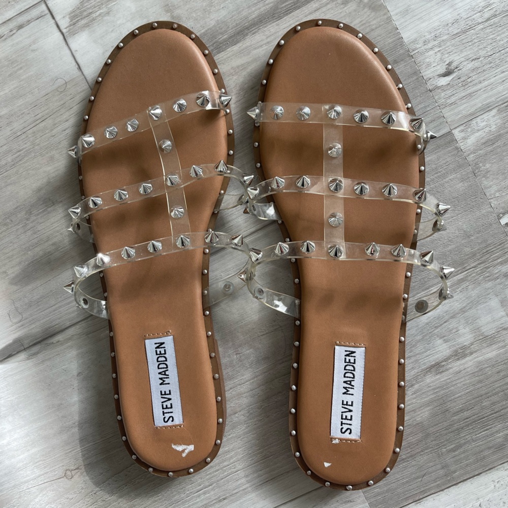 NWOT Steve Madden Zaday Sandals